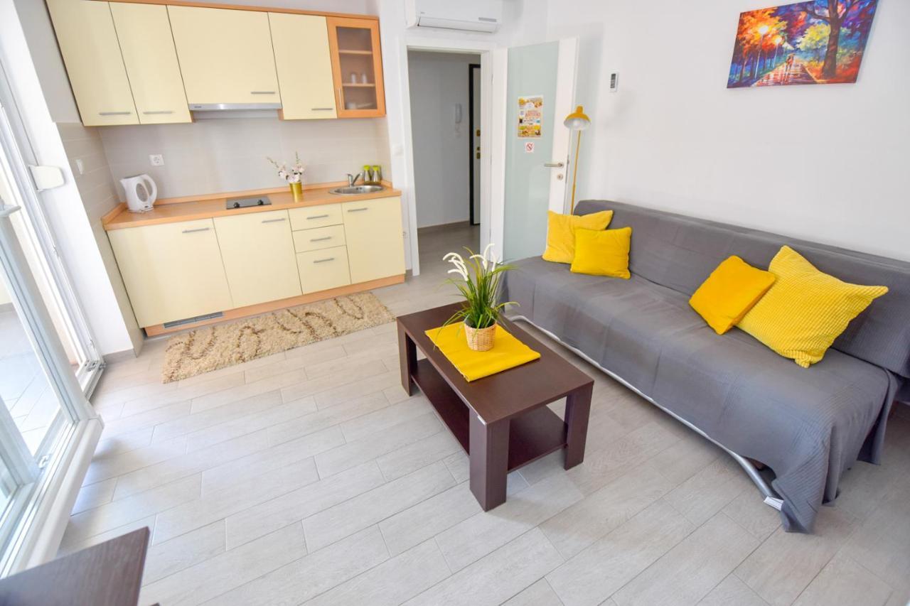 Apartments Yoko ノヴァリャ エクステリア 写真