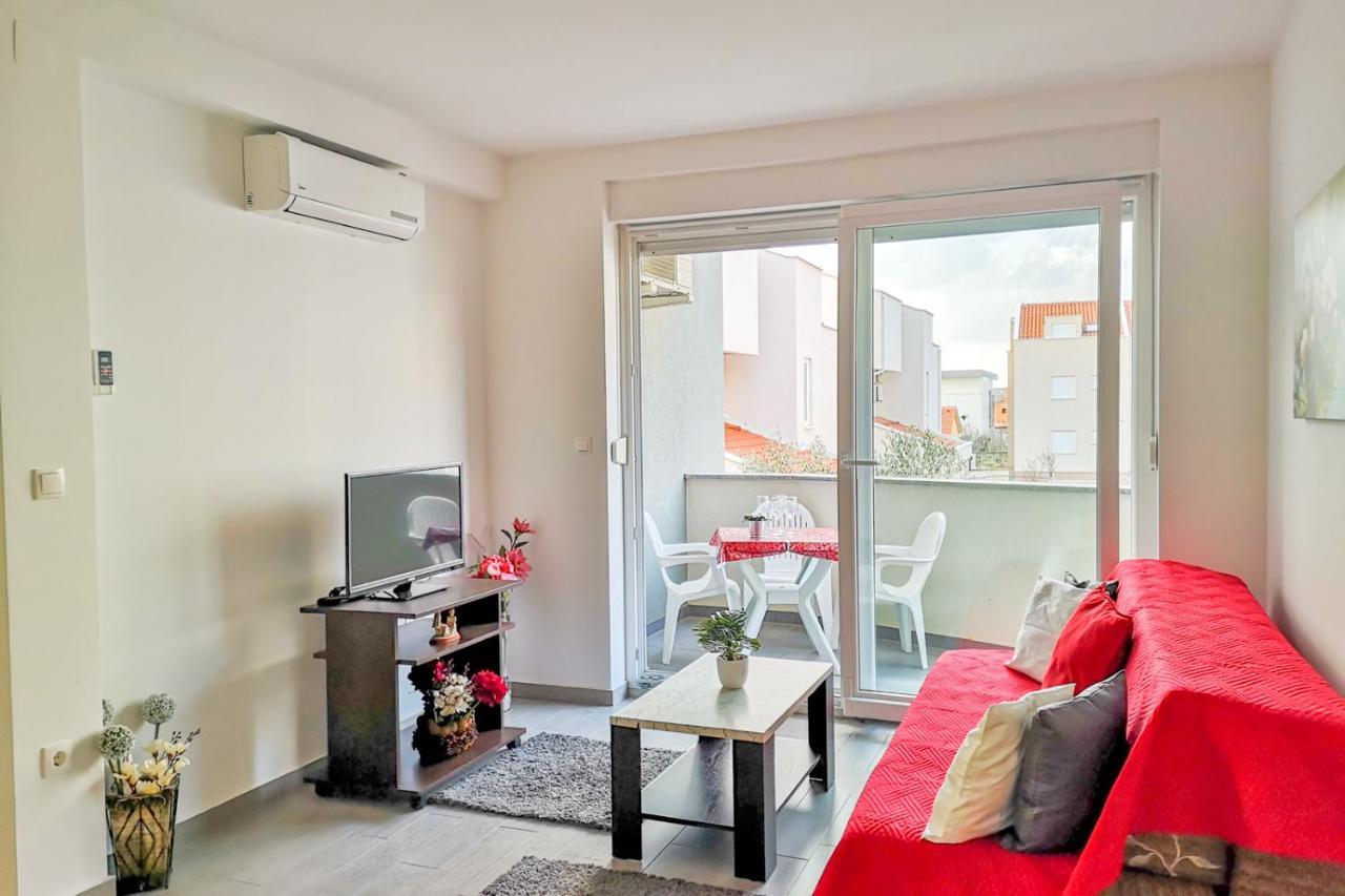 Apartments Yoko ノヴァリャ エクステリア 写真