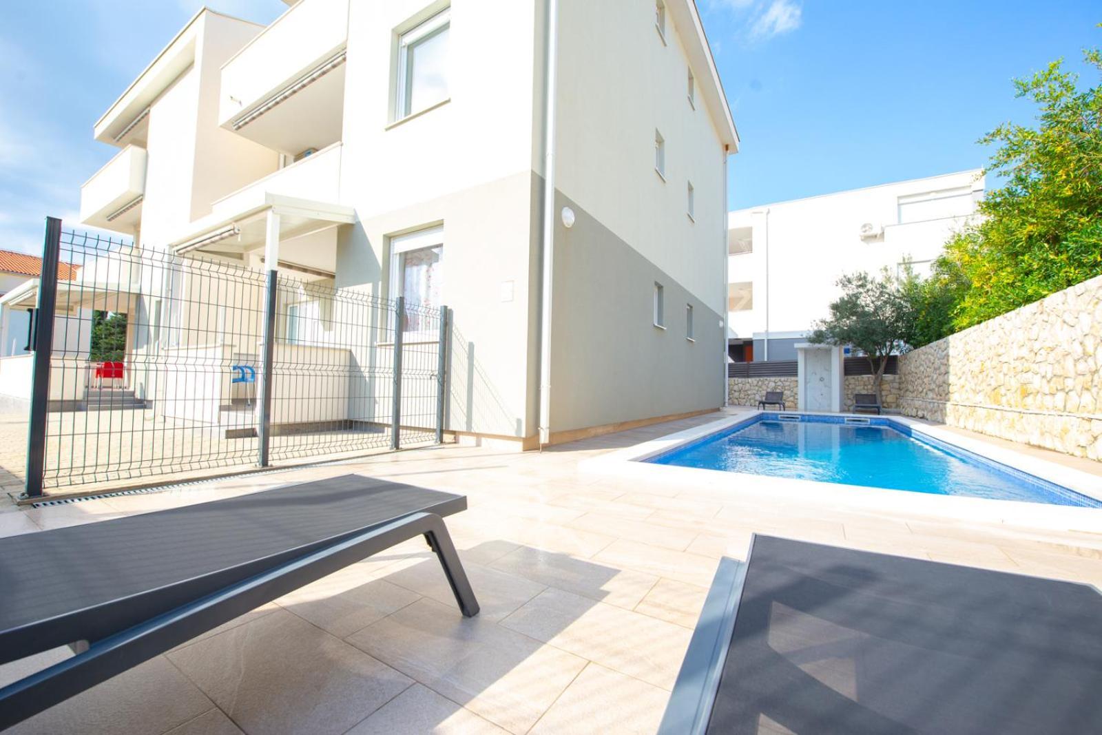 Apartments Yoko ノヴァリャ エクステリア 写真