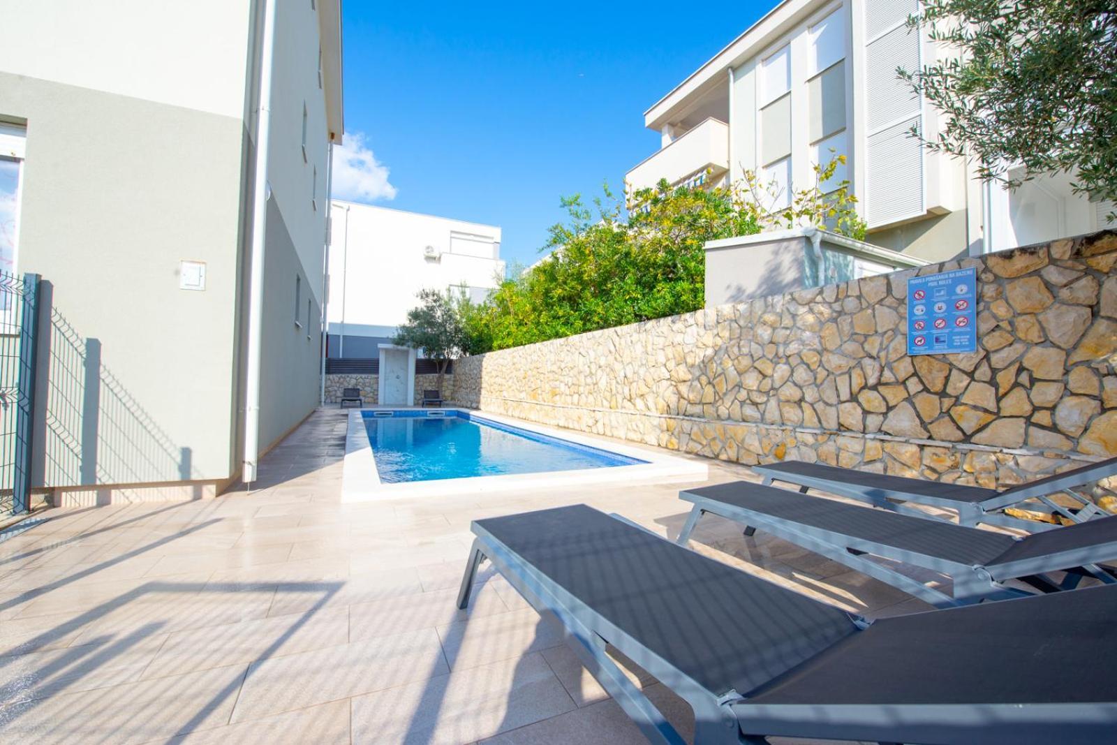 Apartments Yoko ノヴァリャ エクステリア 写真