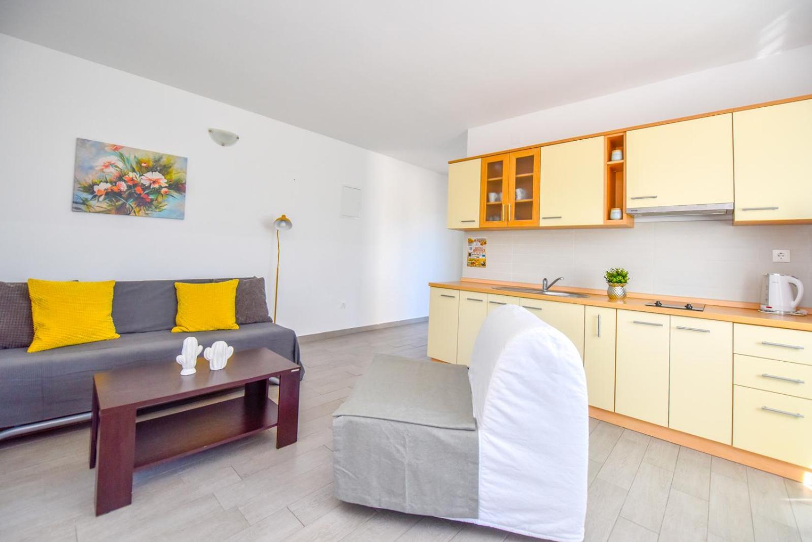 Apartments Yoko ノヴァリャ エクステリア 写真
