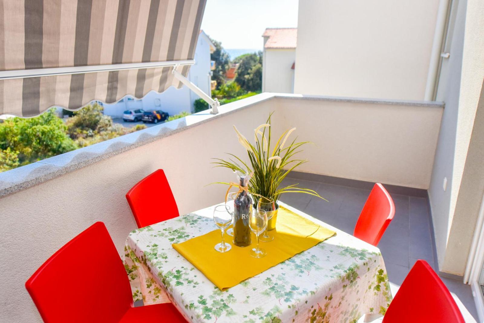 Apartments Yoko ノヴァリャ エクステリア 写真