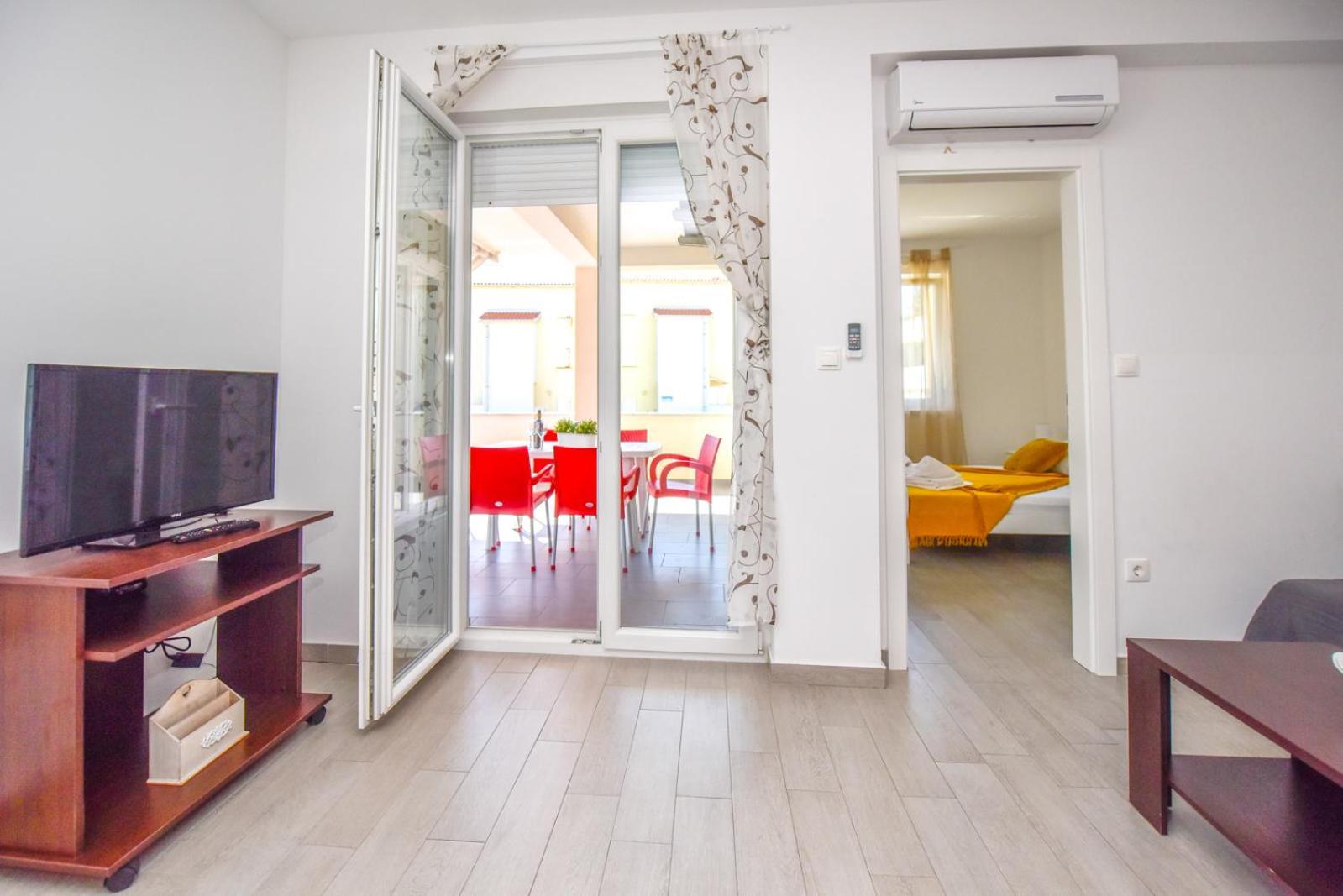 Apartments Yoko ノヴァリャ エクステリア 写真