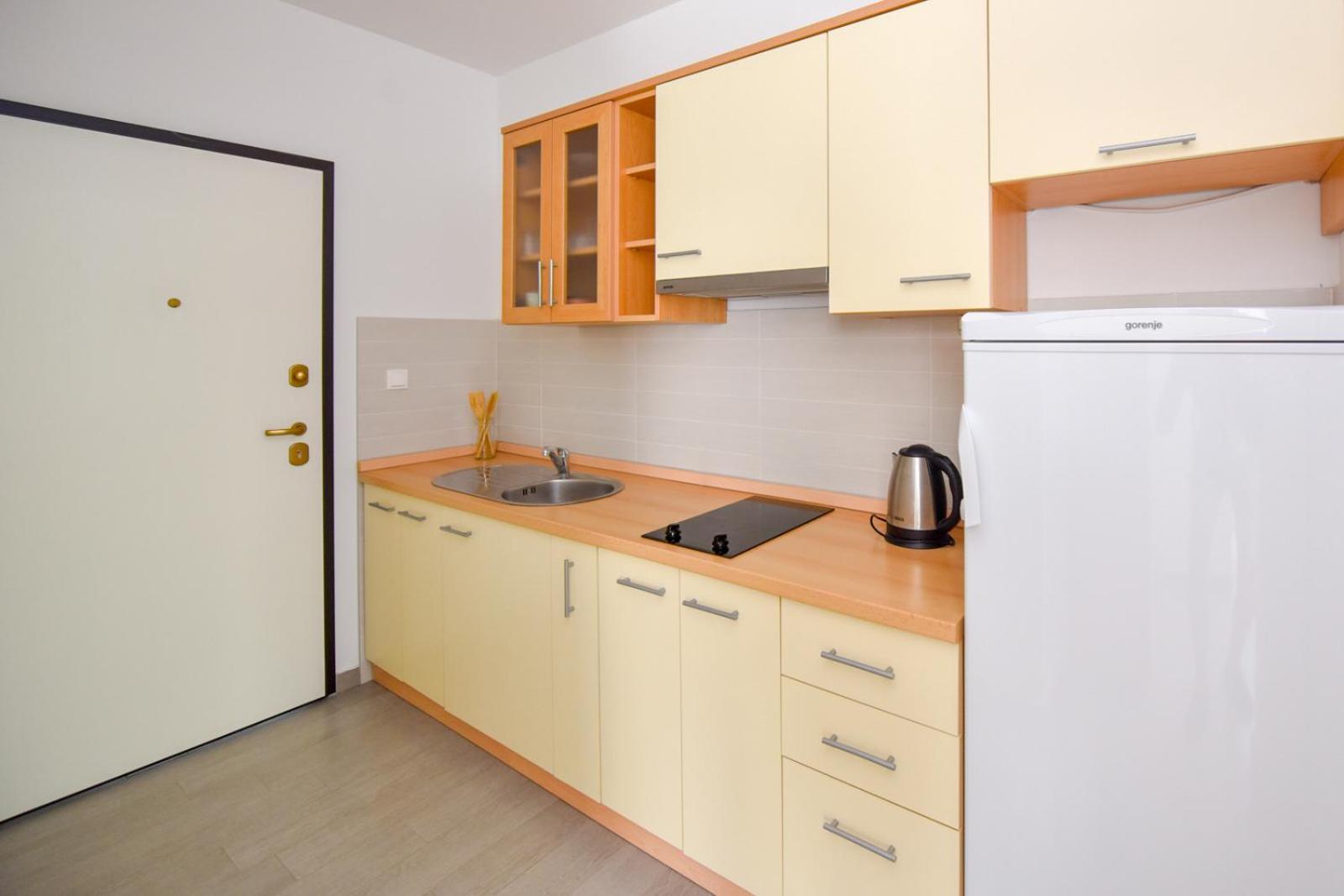 Apartments Yoko ノヴァリャ エクステリア 写真