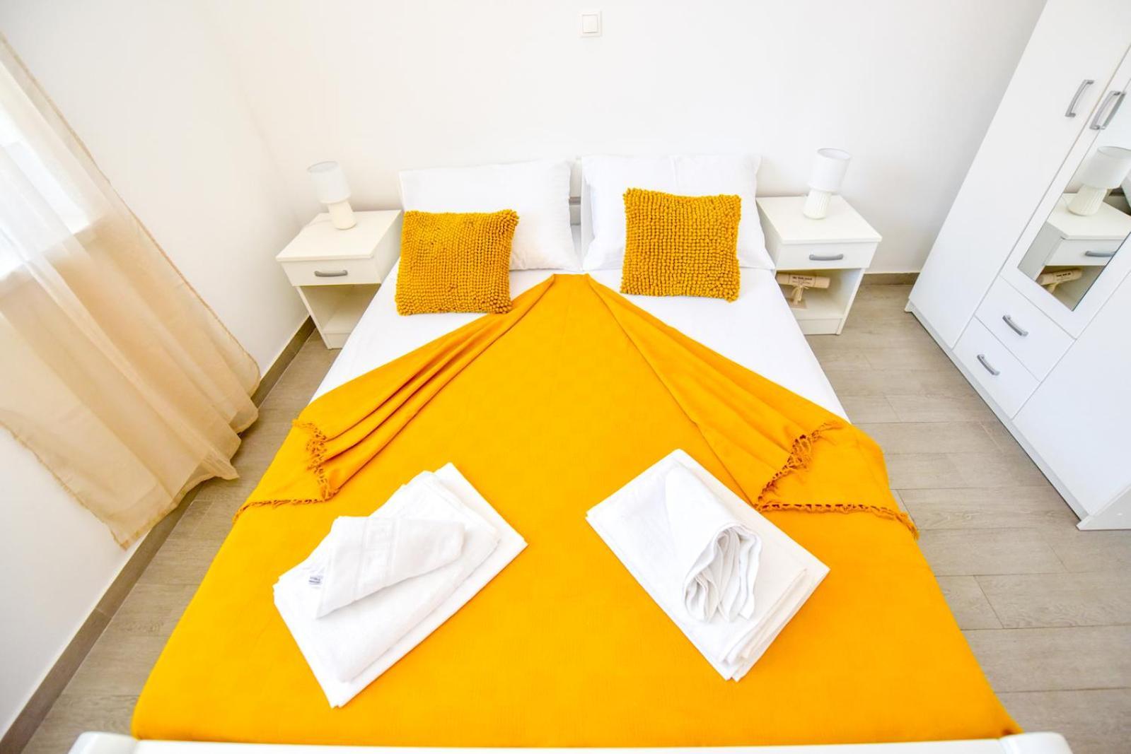 Apartments Yoko ノヴァリャ エクステリア 写真